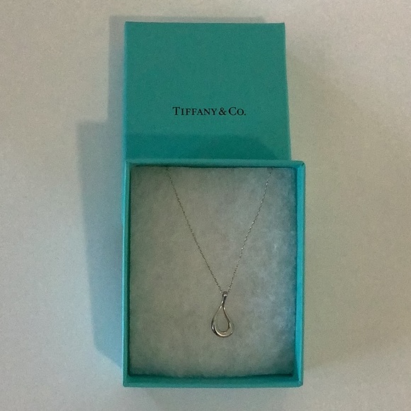 Authentic Tiffany teardrop pendant - Picture 2 of 6